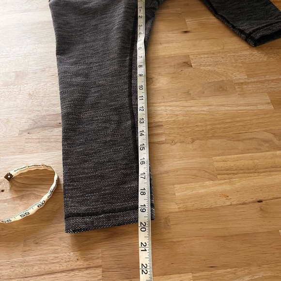 Lululemon Capri leggings - Picture 11 of 11